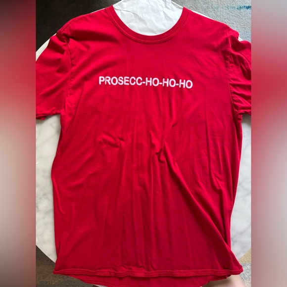 Proseco-ho-ho-ho Medium Adult Shirt in Red - Picture 3 of 6
